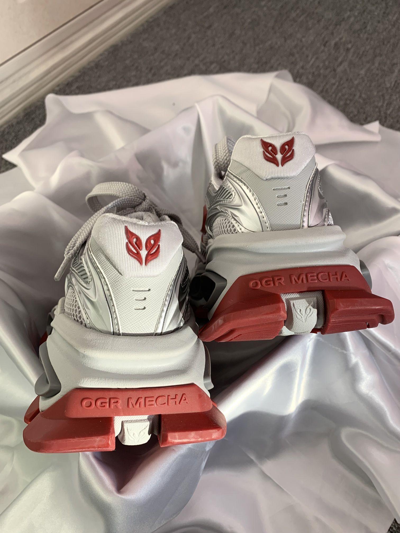 我想说!过年穿介双OGR不要泰酷喽